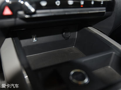 東風雪鐵龍2018款天逸 C5 AIRCROSS