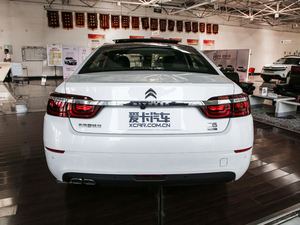 2018款380THP 豪华型 正后	