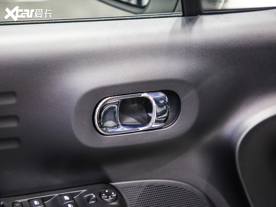 2020 C4 AIRCROSS C-Series