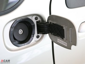 2009款1.6L X手动版 油箱盖