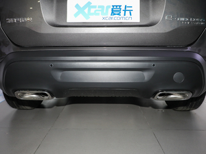 2020款1.6T 四驱插混尊享型 排气管