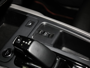 2020款1.6T 四驱插混悦享型 中控区
