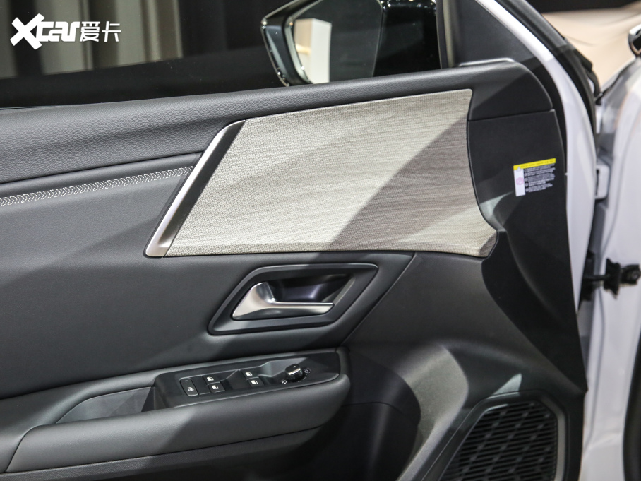 2021ِC5 X 1.6T ҫ