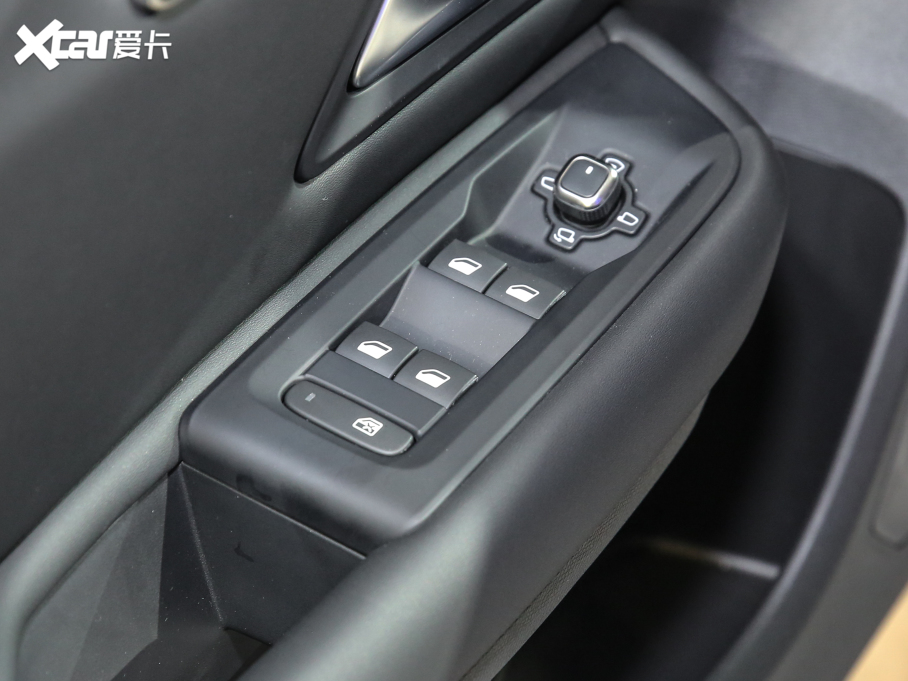 2021ِC5 X 1.6T ҫ