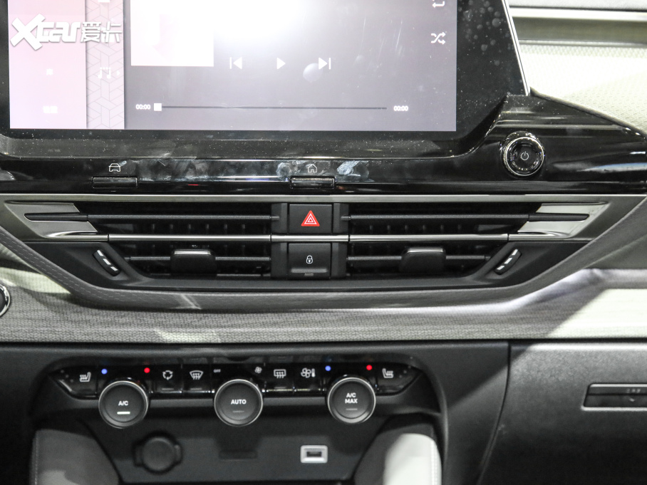 2021ِC5 X 1.6T ҫ