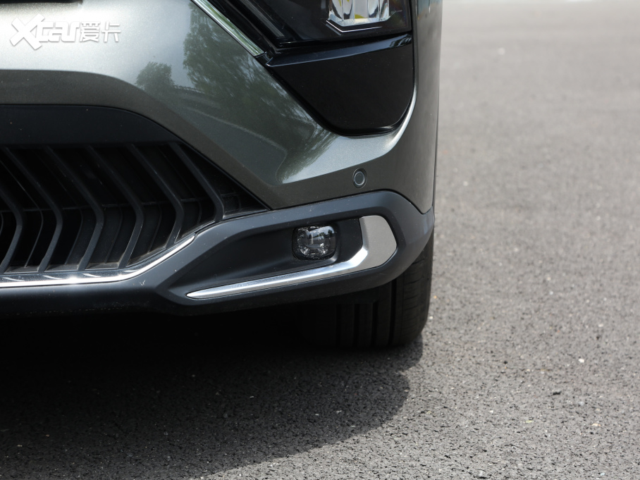 2021ِC5 X 1.6T ҫ