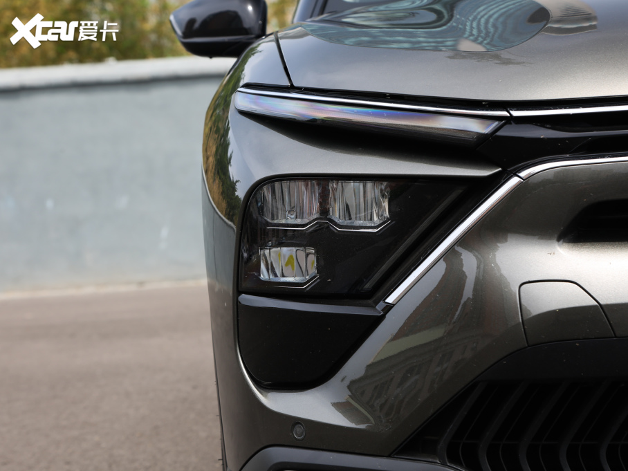 2021ِC5 X 1.6T ҫ