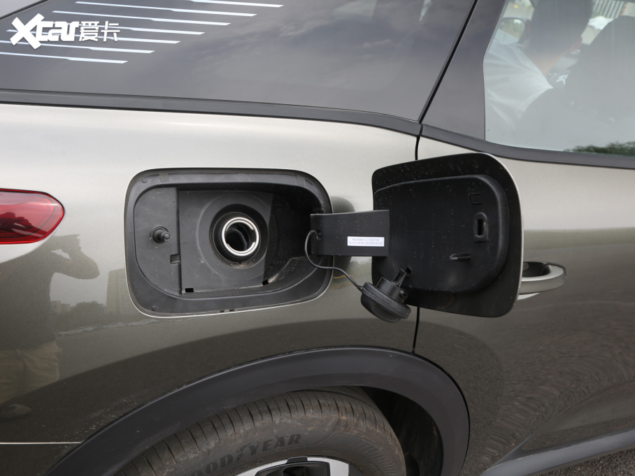 2021ِC5 X 1.6T ҫ