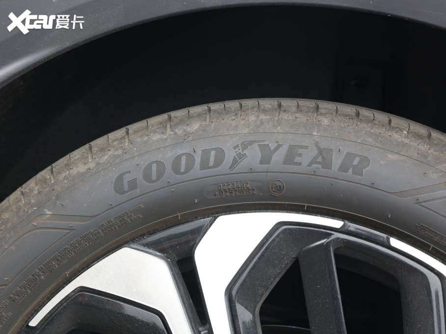 2021ِC5 X 1.6T ҫ