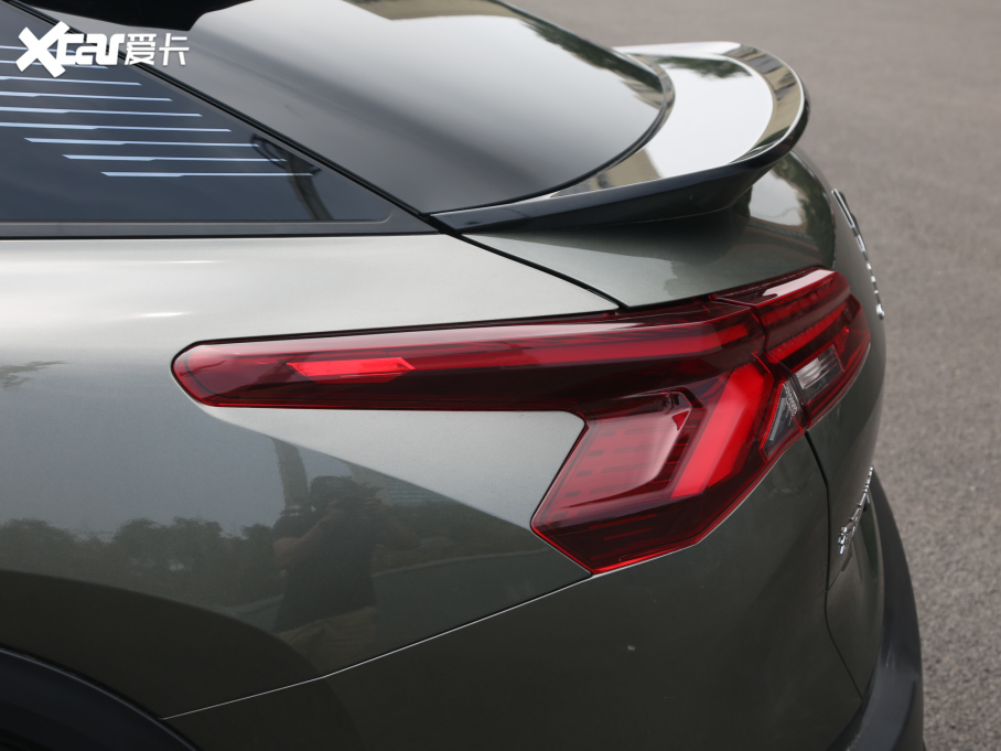 2021ِC5 X 1.6T ҫ