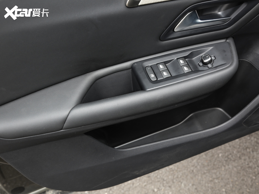 2021ِC5 X 1.6T ҫ