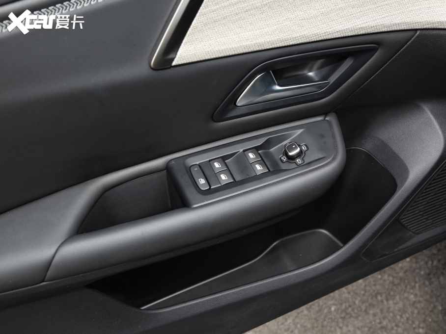 2021ِC5 X 1.6T ҫ