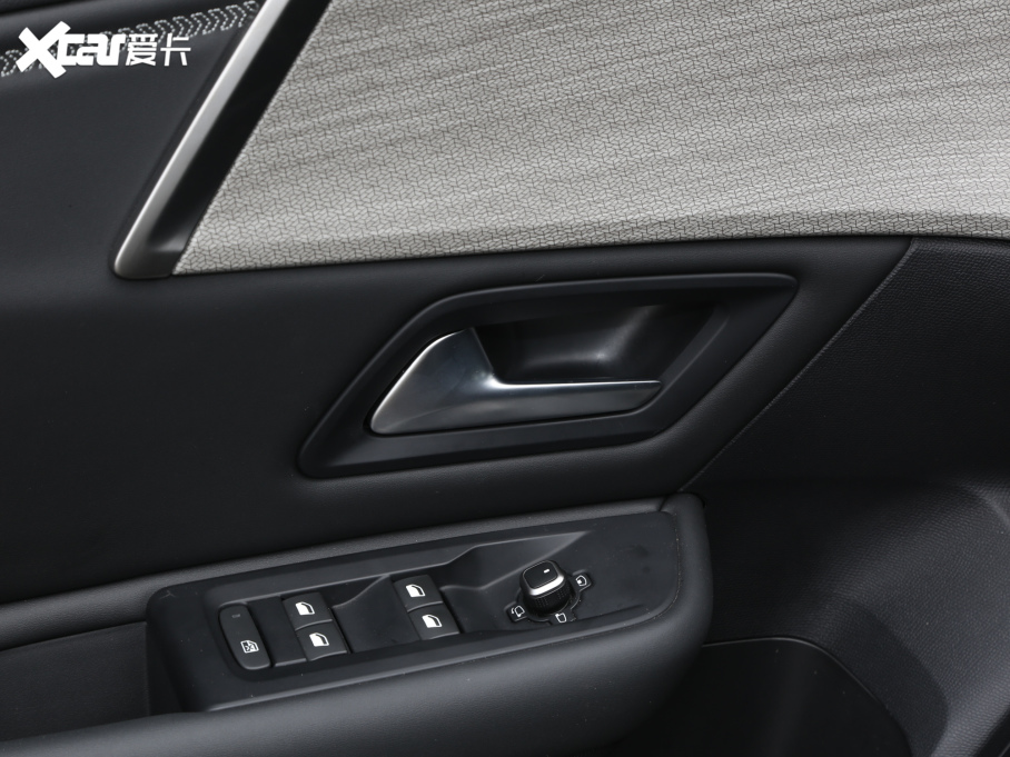 2021ِC5 X 1.6T ҫ