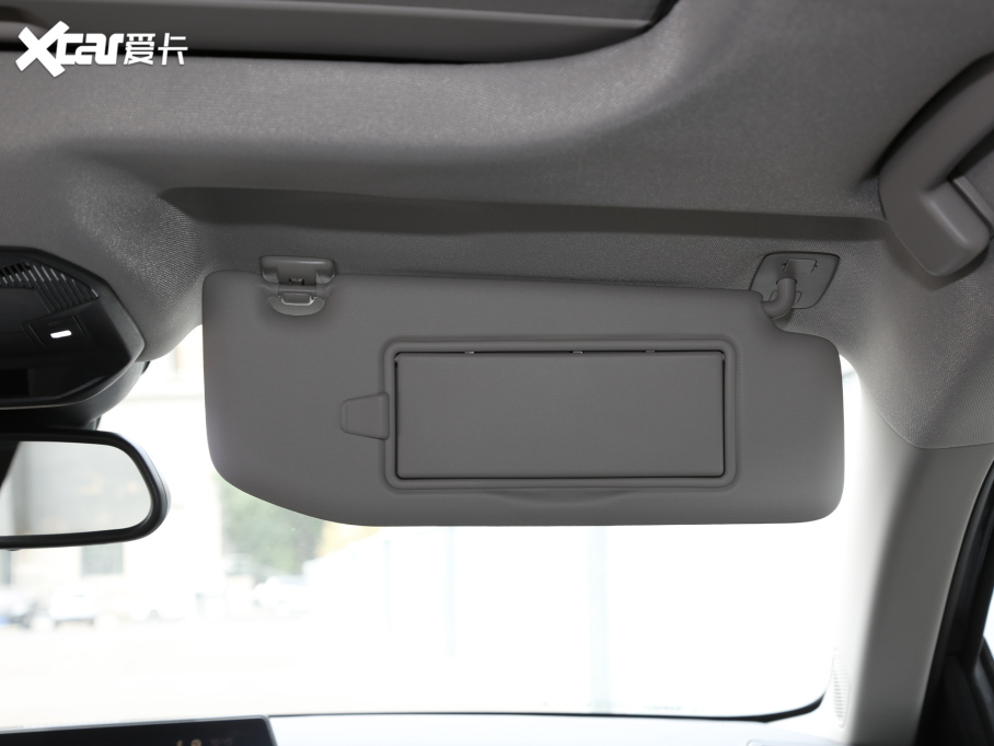 2021ِC5 X 1.6T ҫ