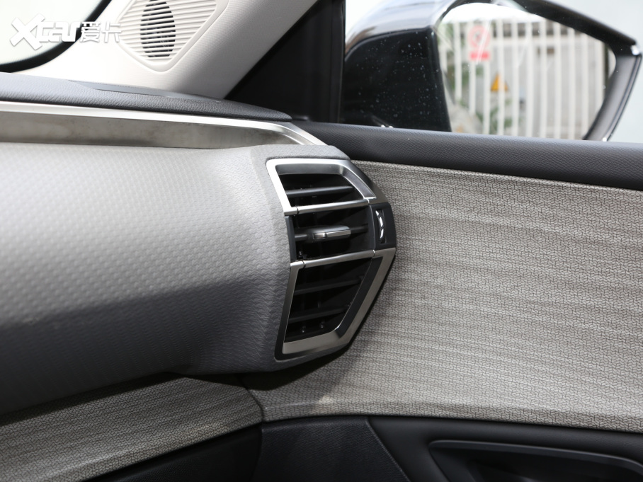 2021ِC5 X 1.6T ҫ