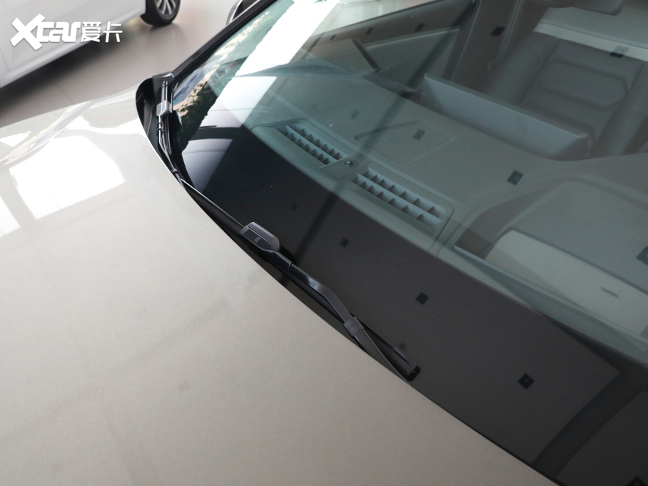 2021ِC5 X 1.6T I