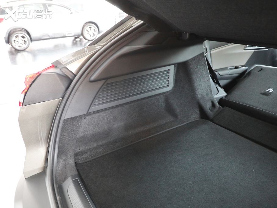 2021ِC5 X 1.6T I(lng)