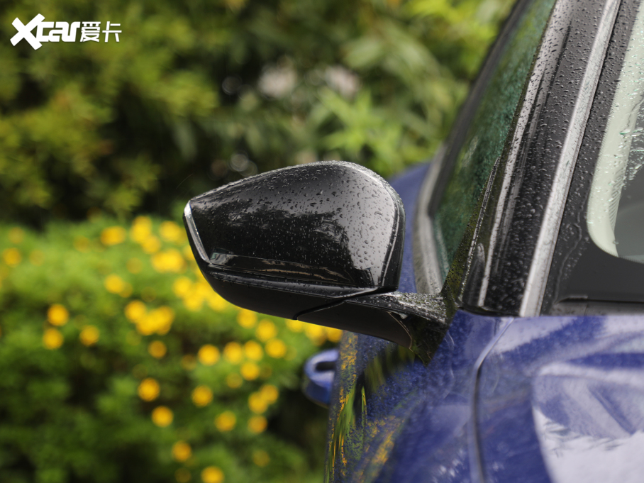 2021ِC5 X 1.6T ҫ