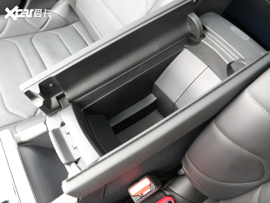 2021ِC5 X 1.6T ҫ