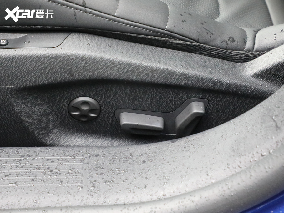 2021ِC5 X 1.6T ҫ