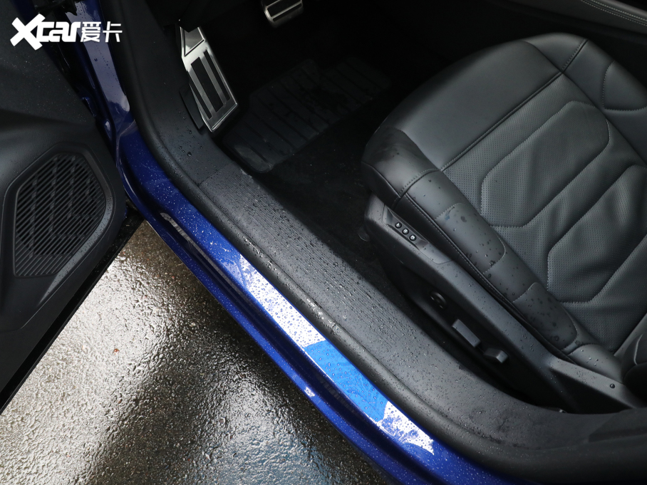 2021ِC5 X 1.6T ҫ