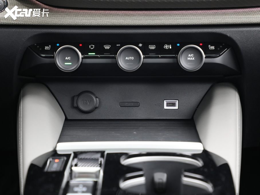 2021ِC5 X 1.6T ҫ