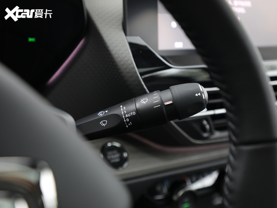 2021ِC5 X 1.6T ҫ