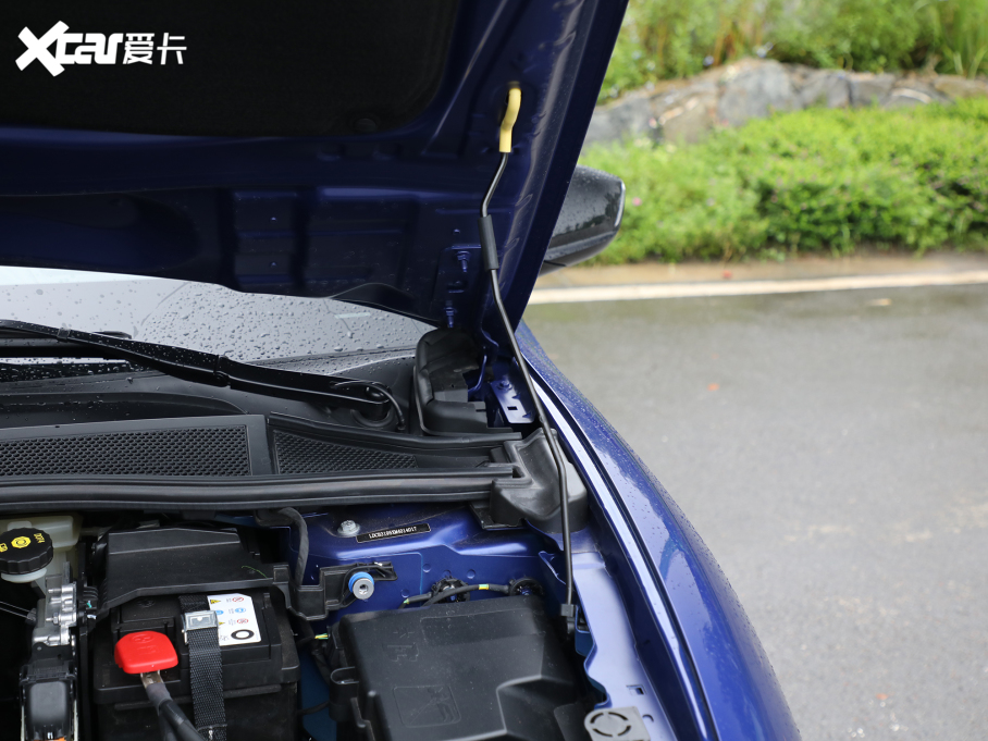 2021ِC5 X 1.6T ҫ