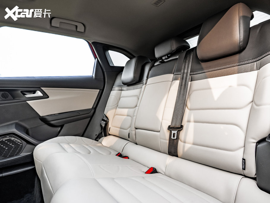 2021ِC5 X 1.6T ҫ