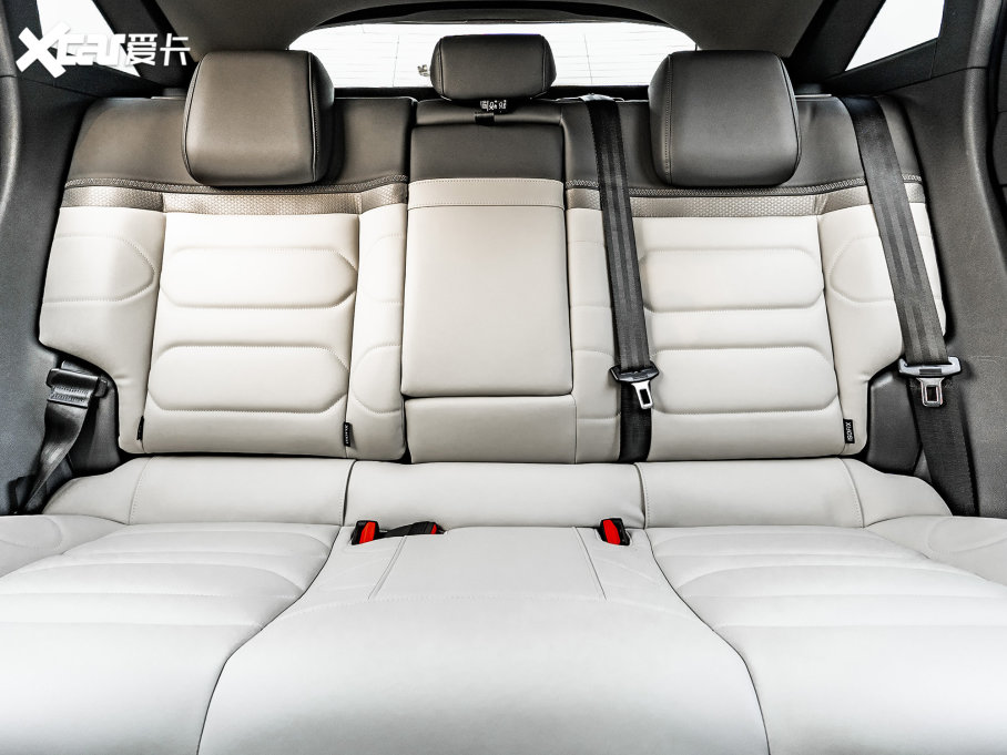 2021ِC5 X 1.6T ҫ