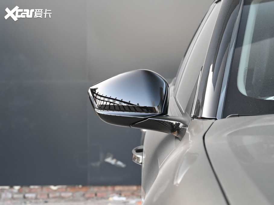 2021ِC5 X 1.6T I