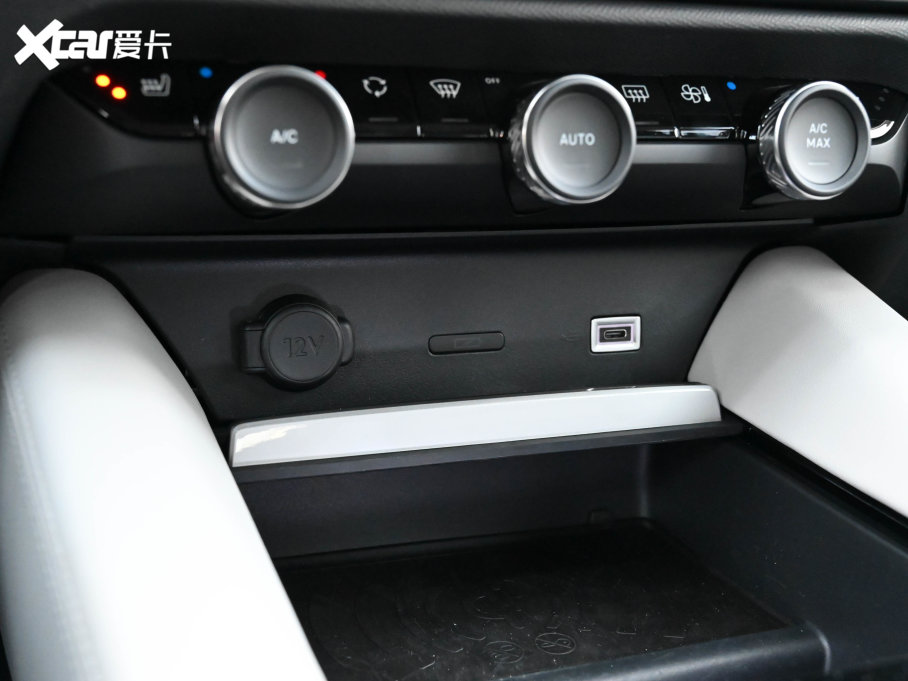 2021ِC5 X 1.6T I