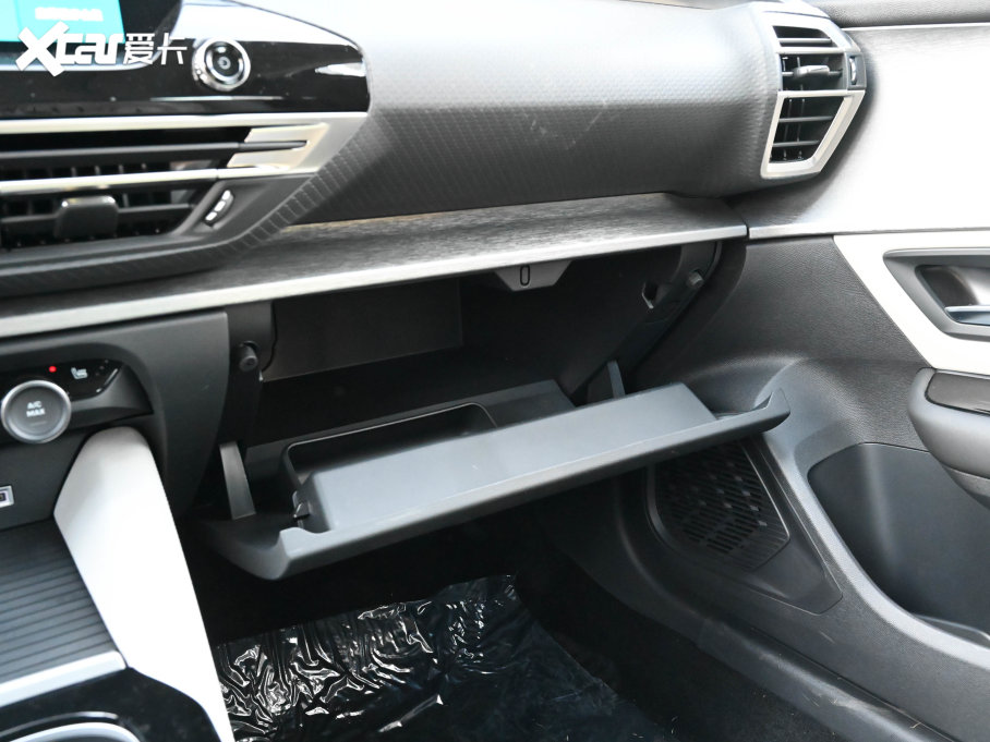 2021ِC5 X 1.6T I