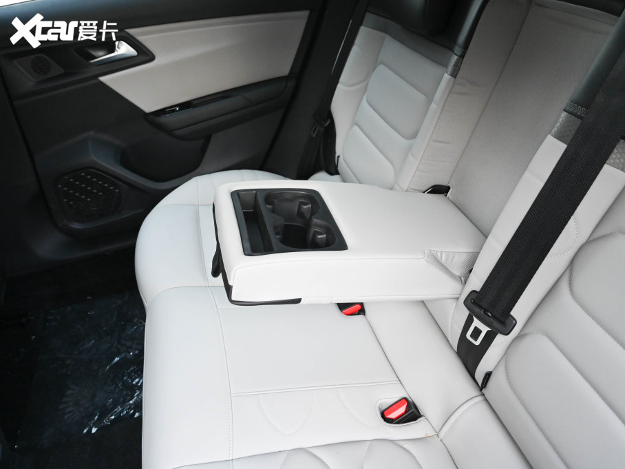 2021ِC5 X 1.6T I