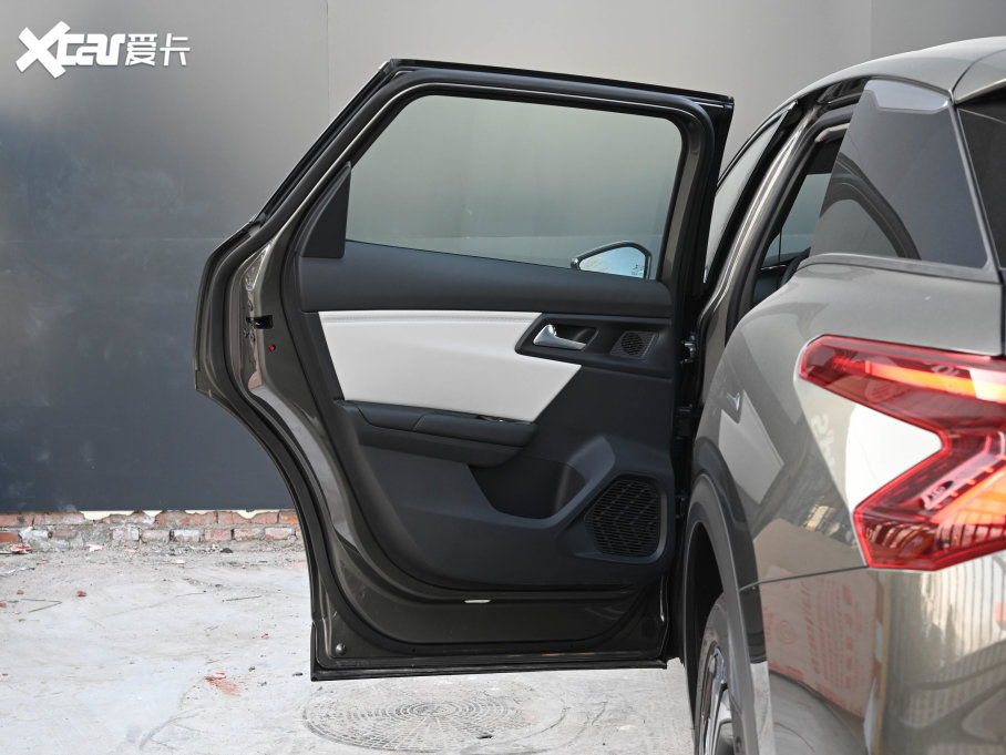 2021ِC5 X 1.6T I(lng)