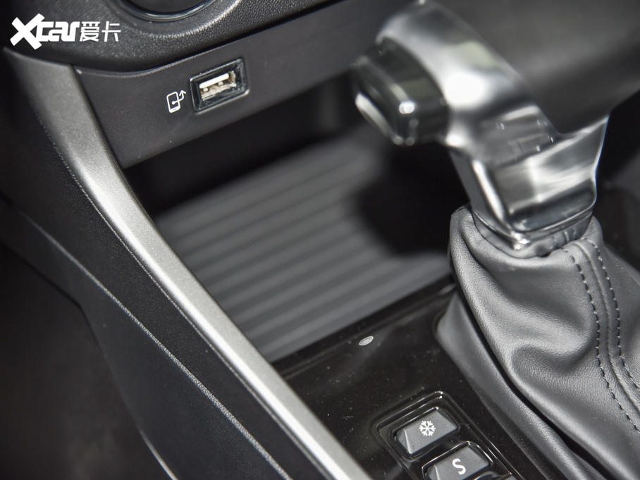 2021��ѩ�F��C3-XR 1.2T �Ԅ�(d��ng)���а�