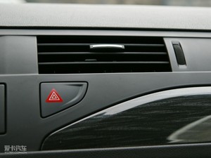 2010款2.3L 自动尊雅版 中控区