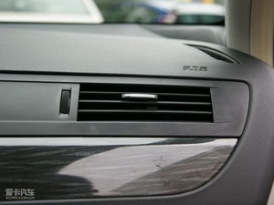2010款2.3L 自动尊雅版 中控区