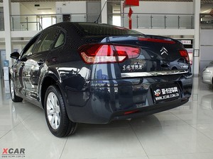 2009款1.6L 手动时尚版 整体外观