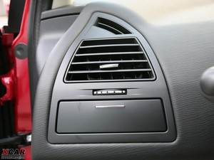 2009款2.0L 自动豪华天窗版 中控区