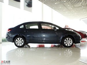 2009款1.6L 手动时尚版 整体外观