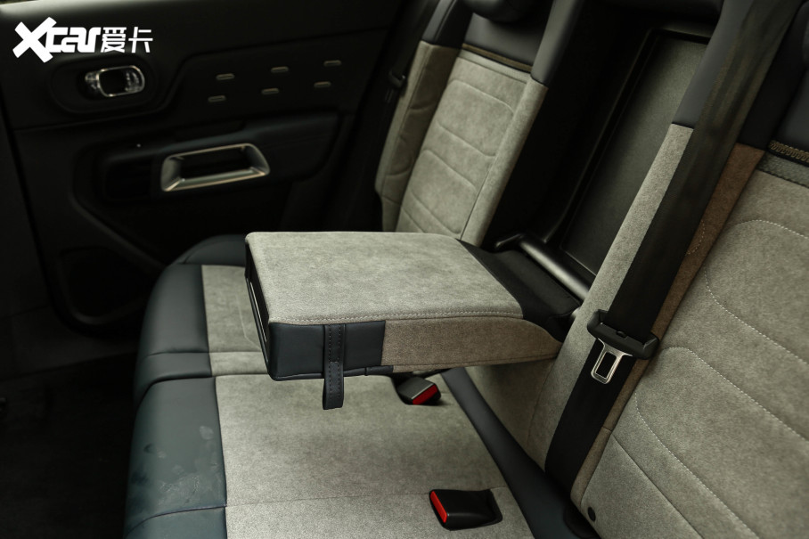 2022 C5 AIRCROSS BEYOND 400THP