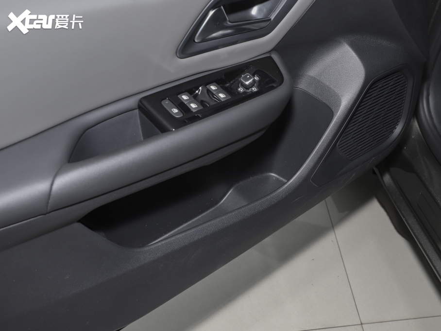 2022ِC5 X 1.6T ҫ _Tt