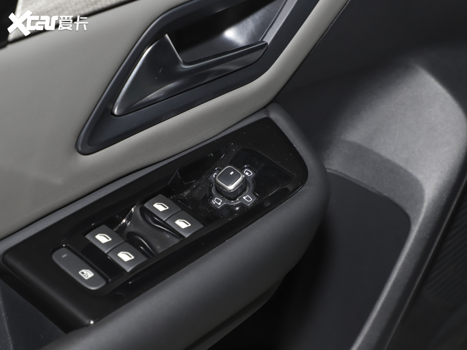 2022ِC5 X 1.6T ҫ _Tt