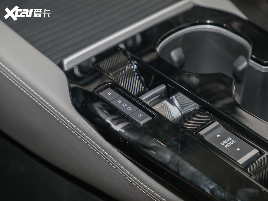 2022ِC5 X 1.6T  _Tt