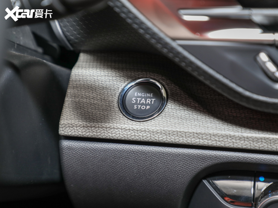 2022ِC5 X 1.6T  _Tt