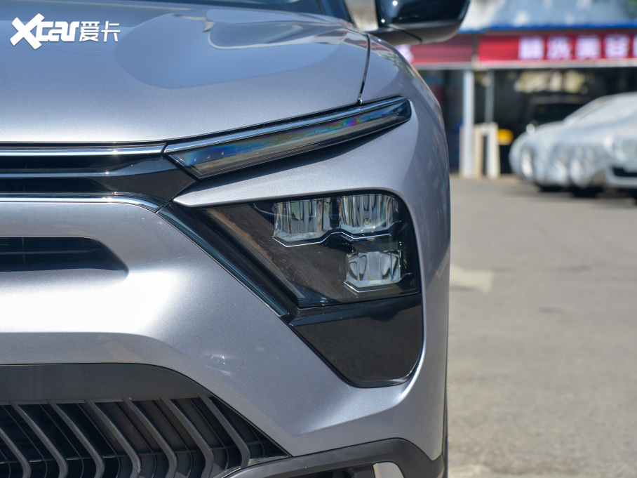 2022ِC5 X 1.6T FM