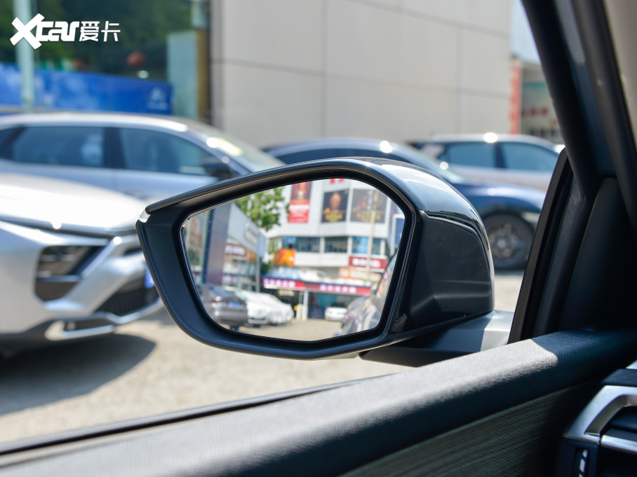 2022ِC5 X 1.6T FM