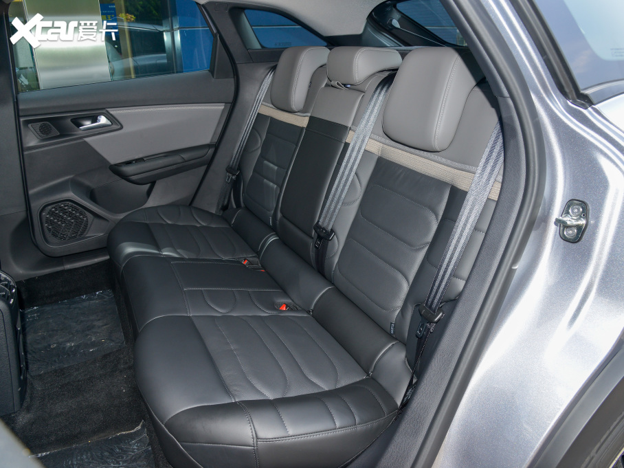 2022ِC5 X 1.6T FM