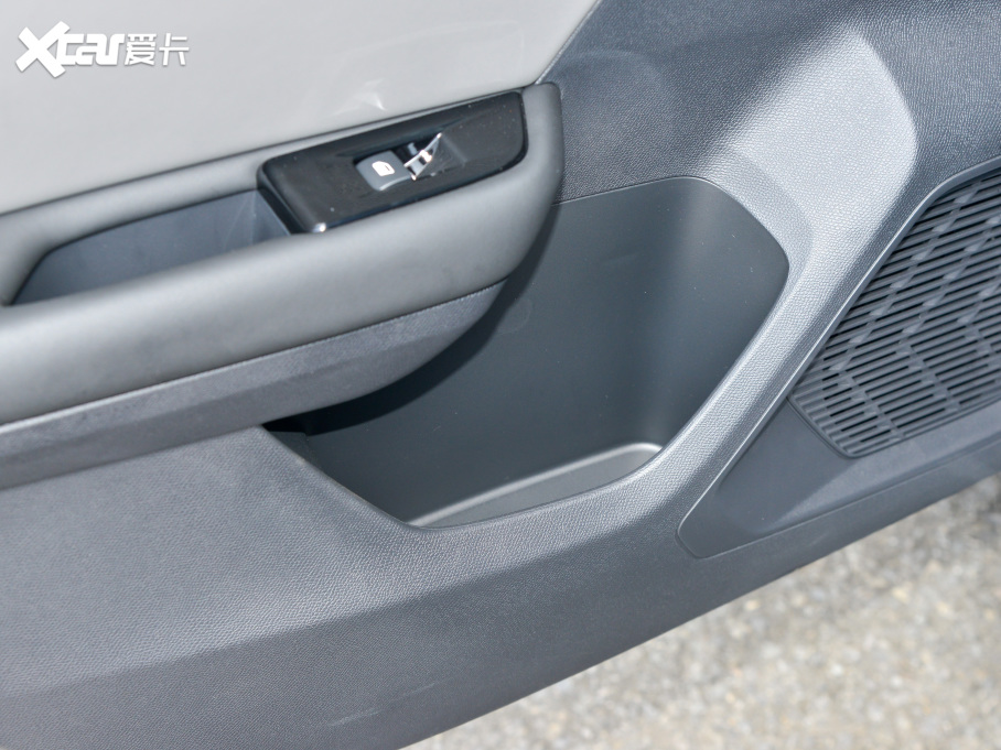 2022ِC5 X 1.6T FM